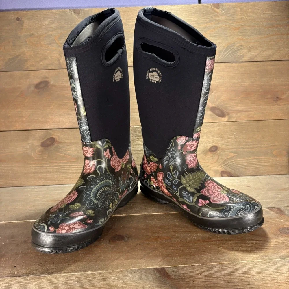 Bogs Classic Winter Bloom Womens size 7 shoes Black Waterproof Tall snow boots